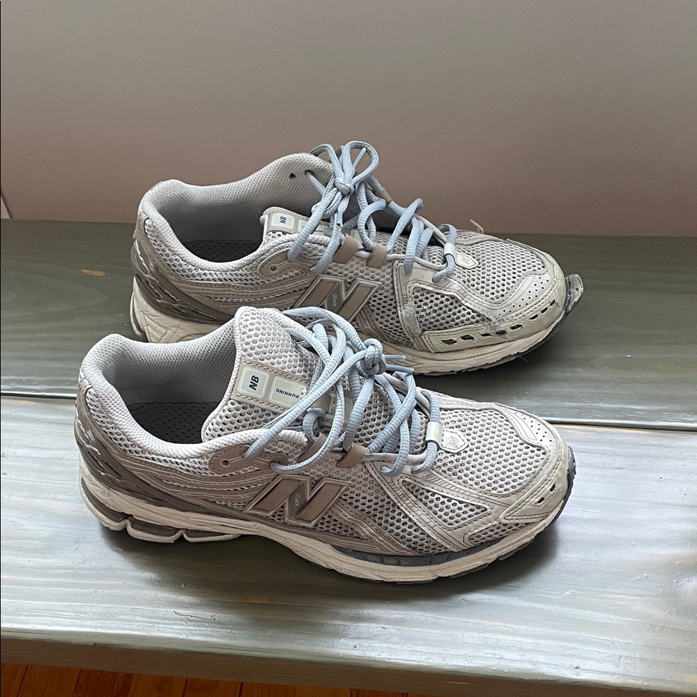 New Balance 1906